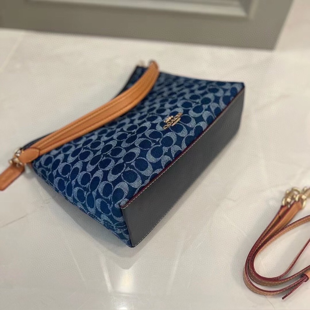 NEW Limited Coach Medium Laurel Shoulder Bag In Signature Denim CY702 - Picture 6 of 10